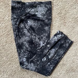 Lululemon Base Pace High-Rise Crop 23"
